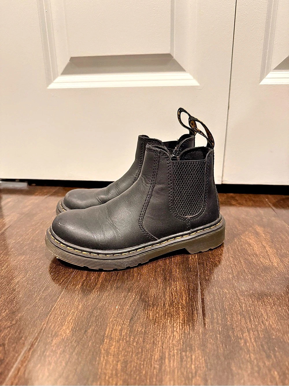 Dr. Martens Kids' 2976 Chelsea Boot Black Chelsea Ankle Boots size 12